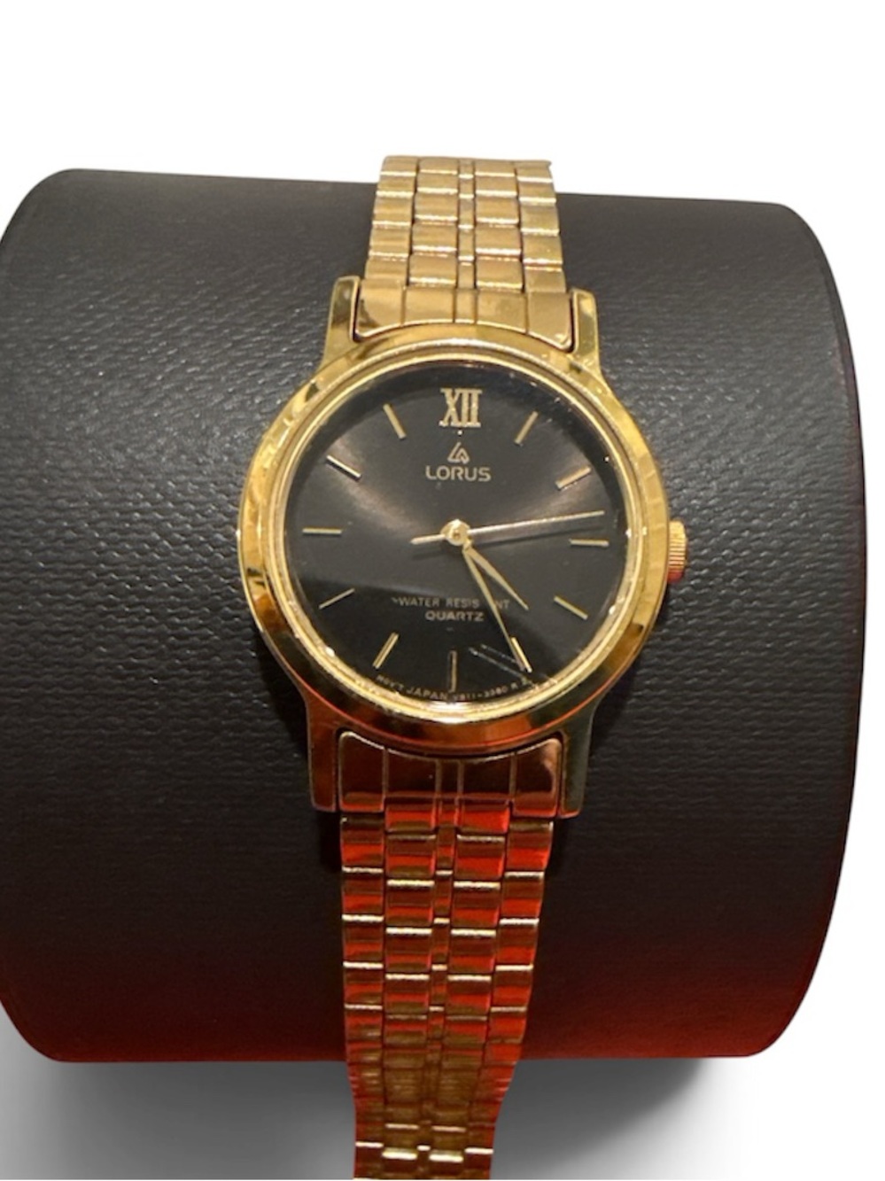Vintage Lorus V811-0810 Ladies Watch